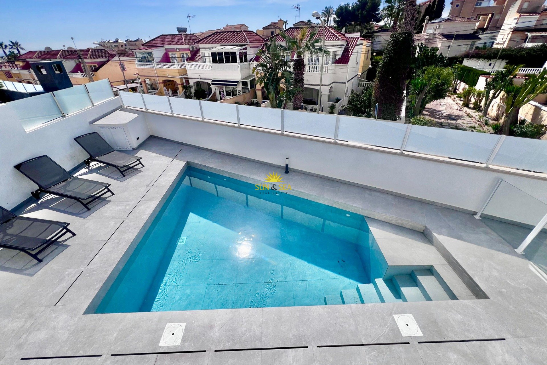 Перепродажа - Villa - San Miguel de Salinas - Las filipinas