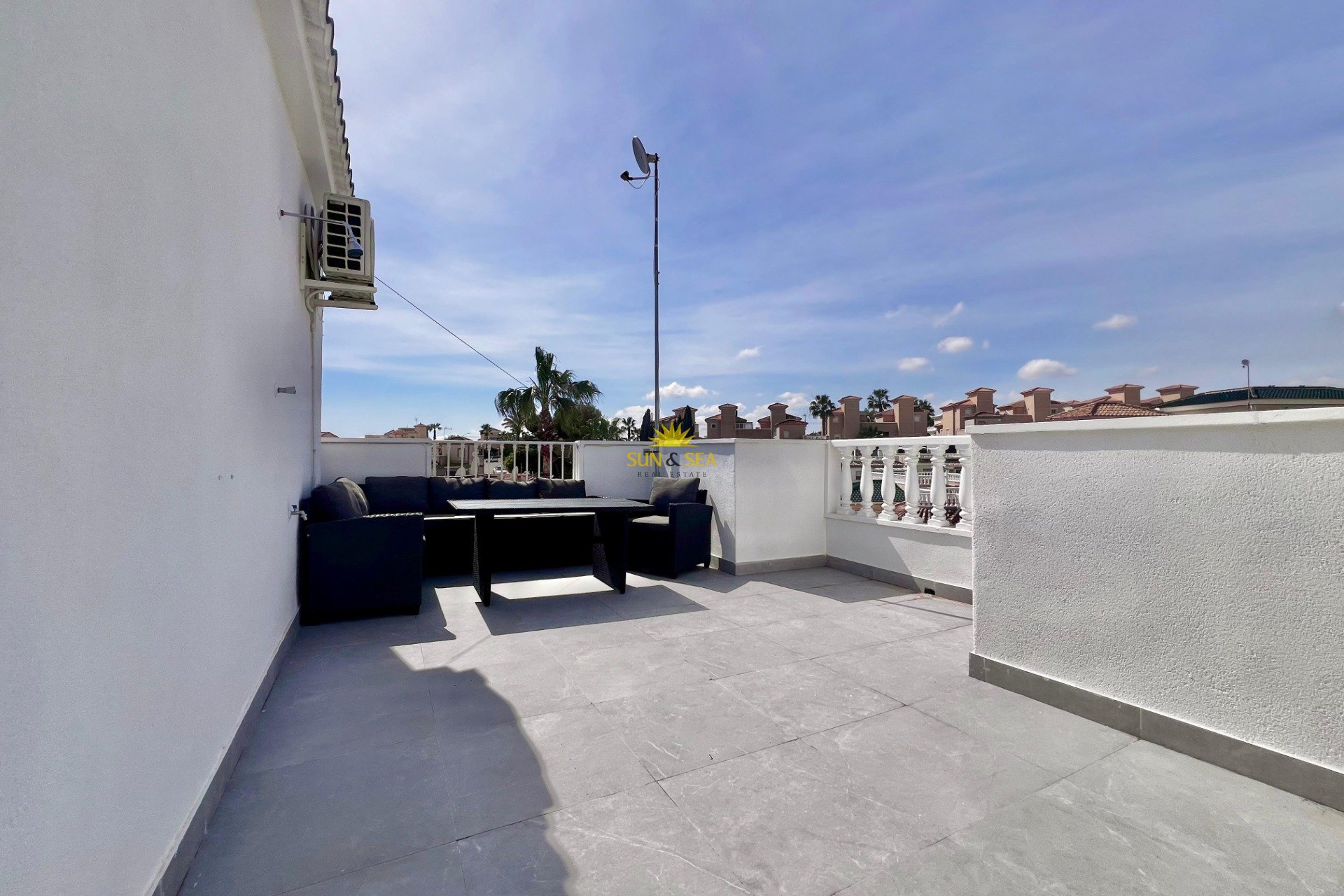 Перепродажа - Villa - San Miguel de Salinas - Las filipinas