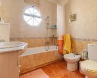 Перепродажа - Villa / Semi detached - Orihuela Costa - La Regia