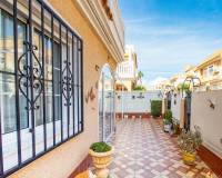 Перепродажа - Villa / Semi detached - Orihuela Costa - La Regia