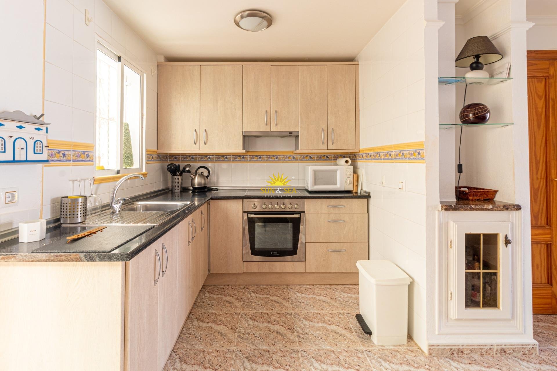 Перепродажа - Villa / Semi detached - Orihuela Costa - La Regia