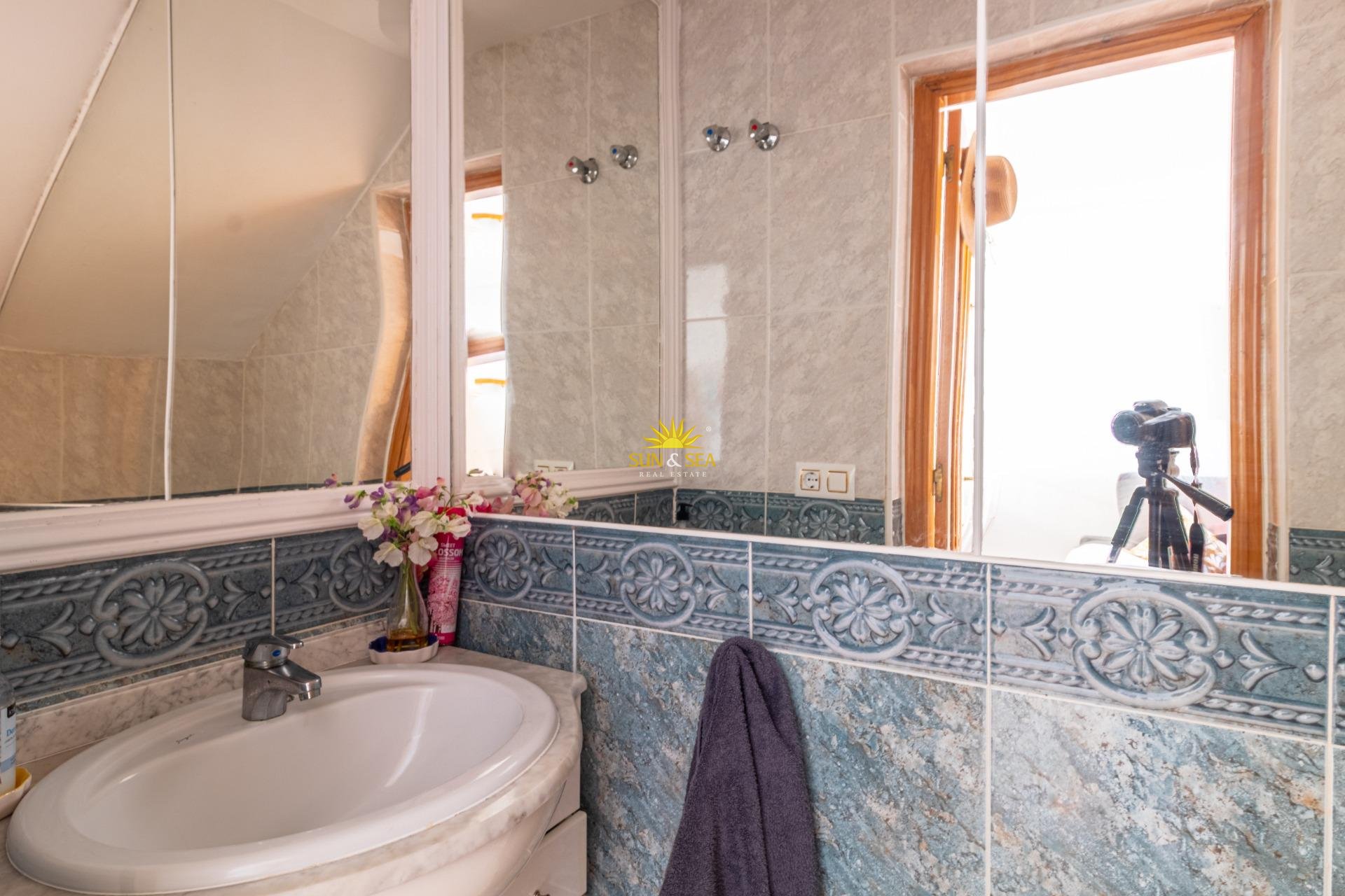 Перепродажа - Villa / Semi detached - Orihuela Costa - La Regia