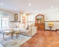 Перепродажа - Villa / Semi detached - Orihuela Costa - La Zenia