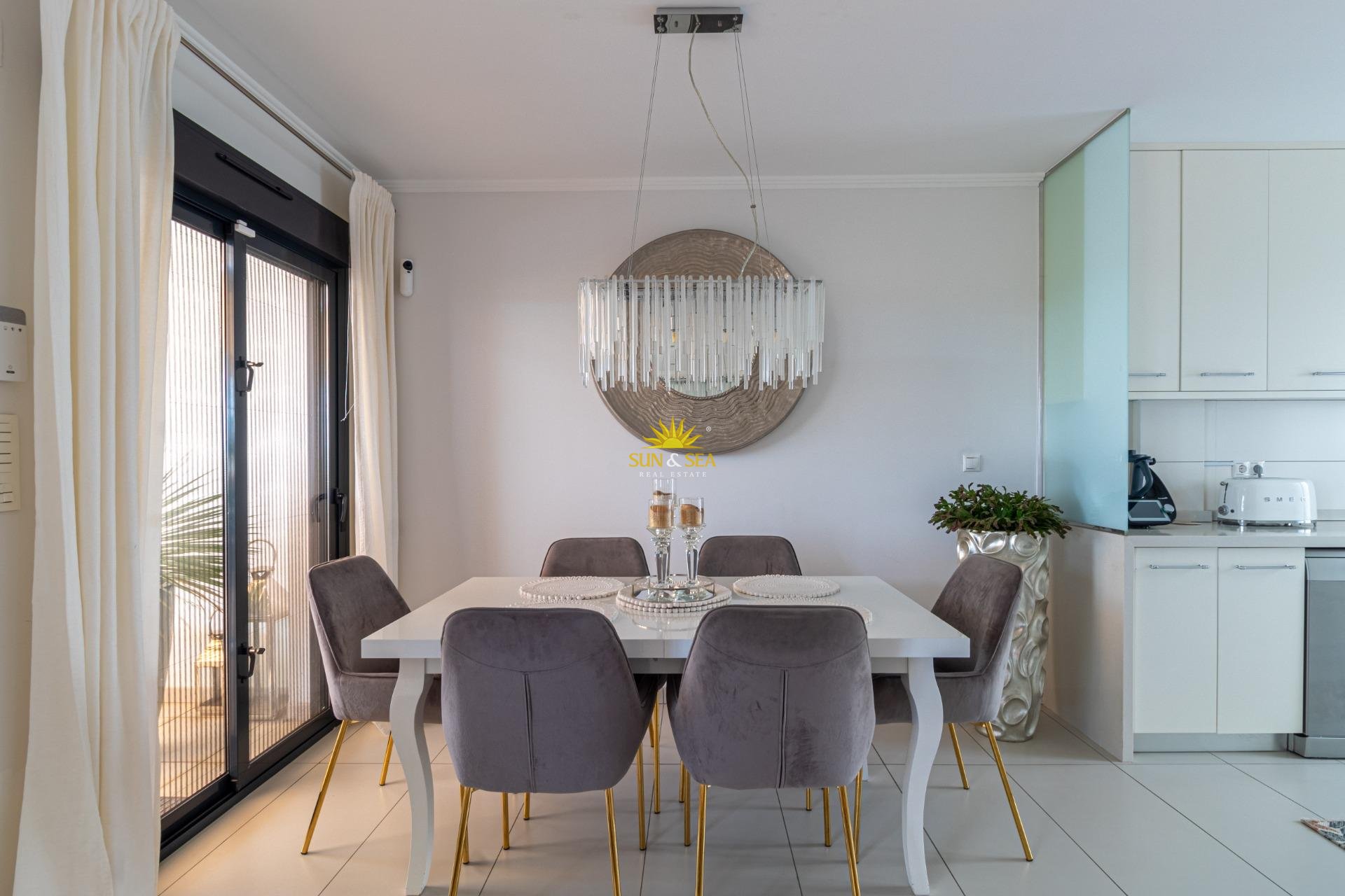 Перепродажа - Villa / Semi detached - Orihuela Costa - Lomas de Cabo Roig
