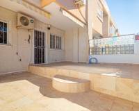 Перепродажа - Villa / Semi detached - Torrevieja - Aguas Nuevas