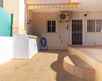 Перепродажа - Villa / Semi detached - Torrevieja - Aguas Nuevas