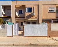 Перепродажа - Villa / Semi detached - Torrevieja - Aguas Nuevas