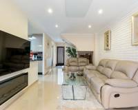 Перепродажа - Villa / Semi detached - Torrevieja - Aguas Nuevas