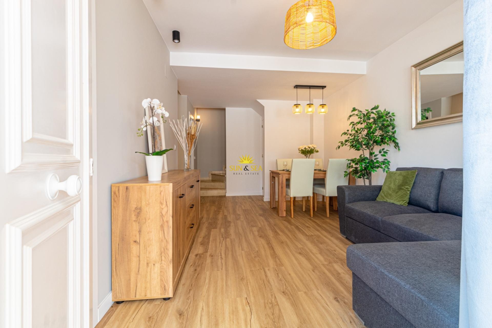 Перепродажа - Villa / Semi detached - Torrevieja - Los altos