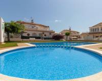 Перепродажа - Villa / Semi detached - Torrevieja - Los altos