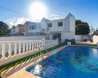 Перепродажа - Villa / Semi detached - Torrevieja - Los Balcones - Los Altos del Edén