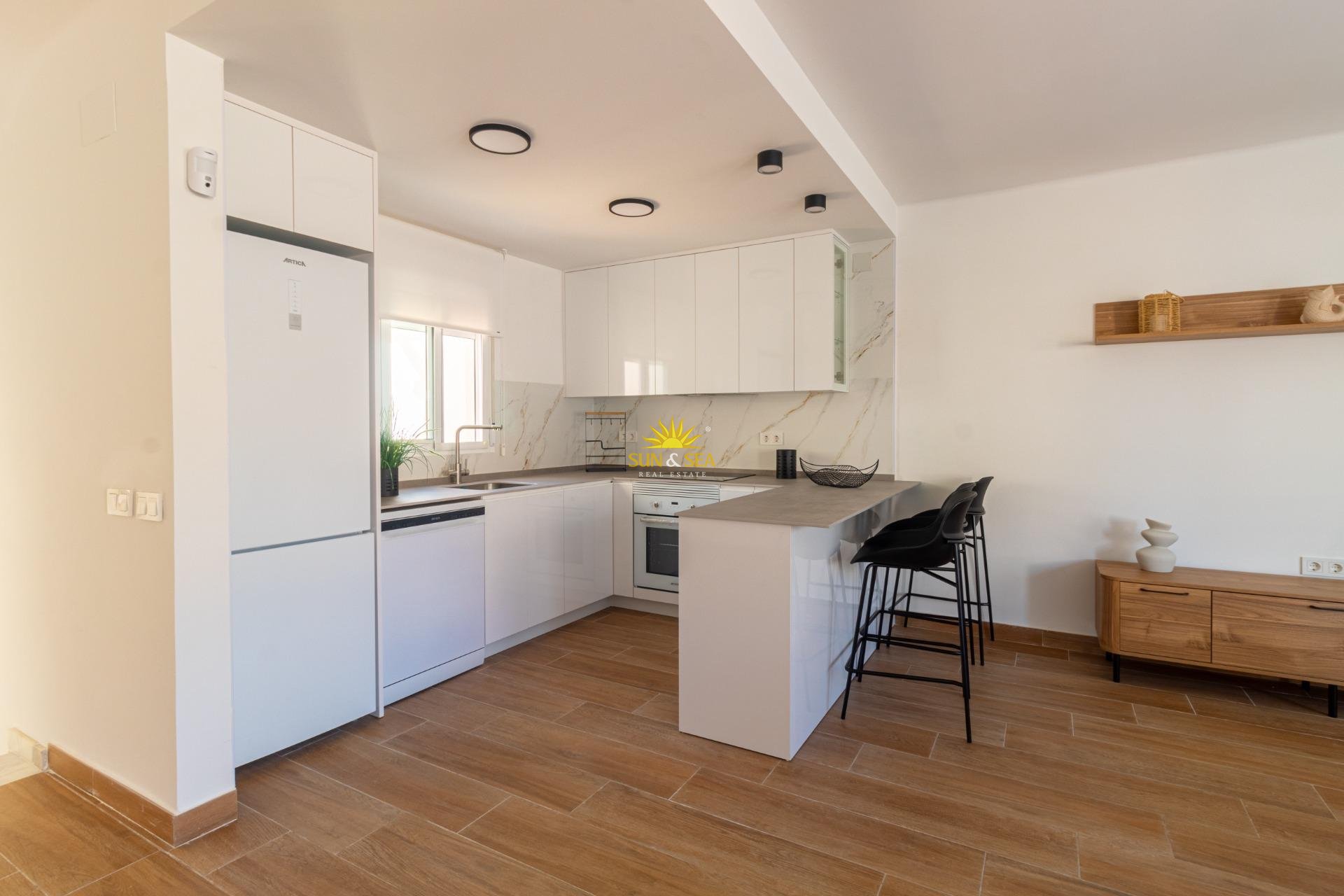 Перепродажа - Villa / Semi detached - Torrevieja - Los Frutales