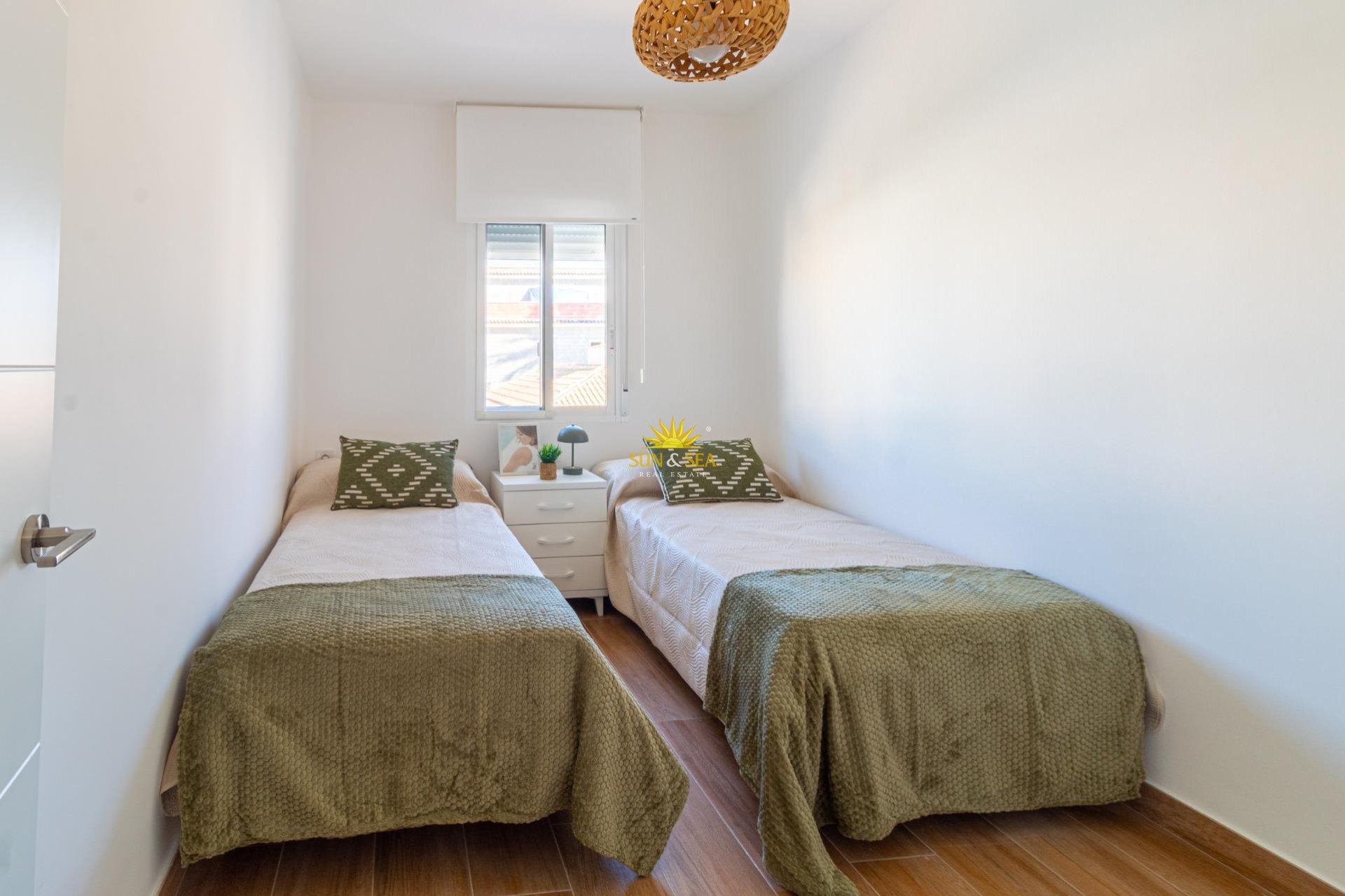 Перепродажа - Villa / Semi detached - Torrevieja - Los Frutales