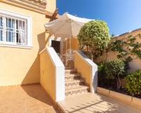 Перепродажа - Villa / Semi detached - Torrevieja - Punta prima