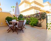 Перепродажа - Villa / Semi detached - Torrevieja - Punta prima