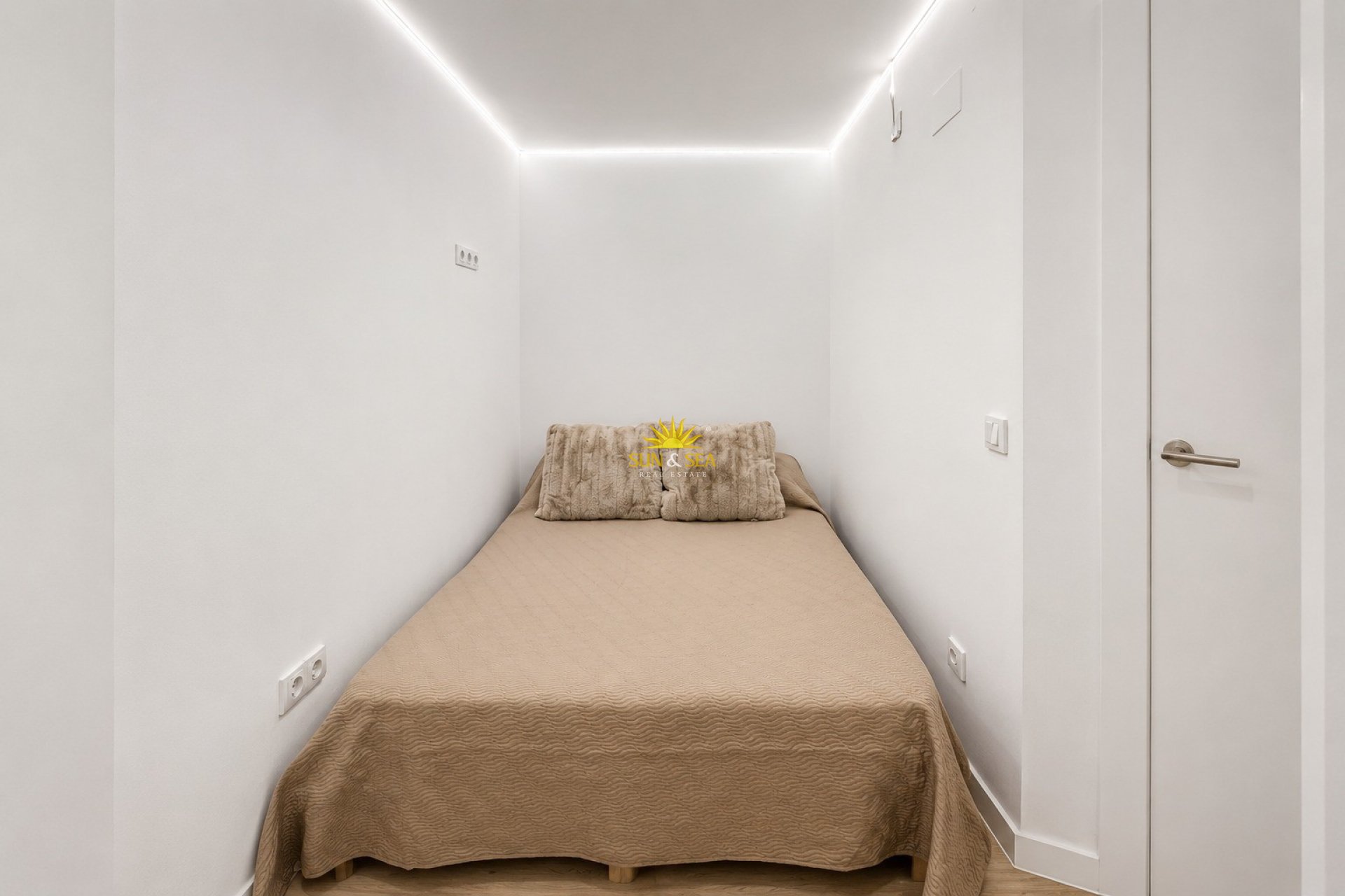 Resale - Apartment - Alicante - Playa San Juan