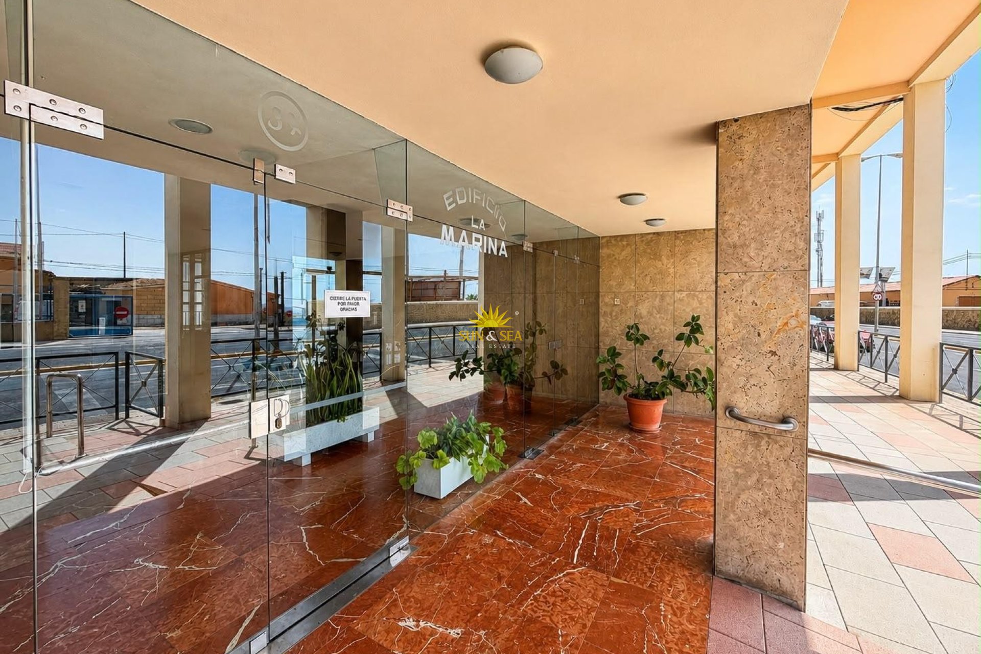 Resale - Apartment - Alicante - Vistahermosa