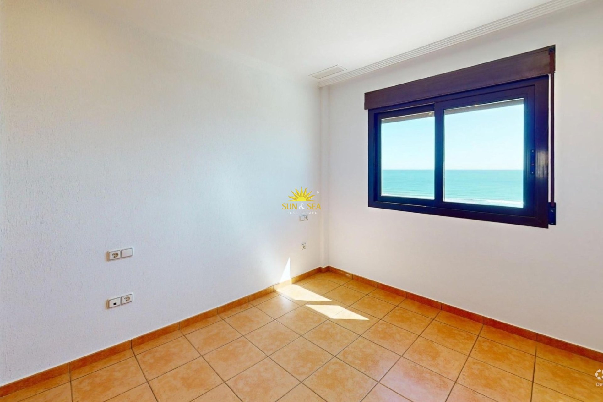 Resale - Apartment - Arenales del Sol