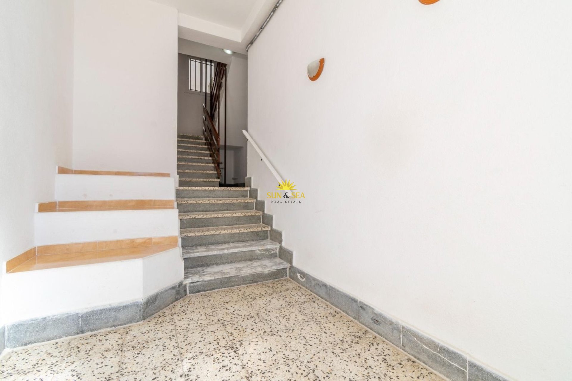 Resale - Apartment - Cartagena - Alumbres