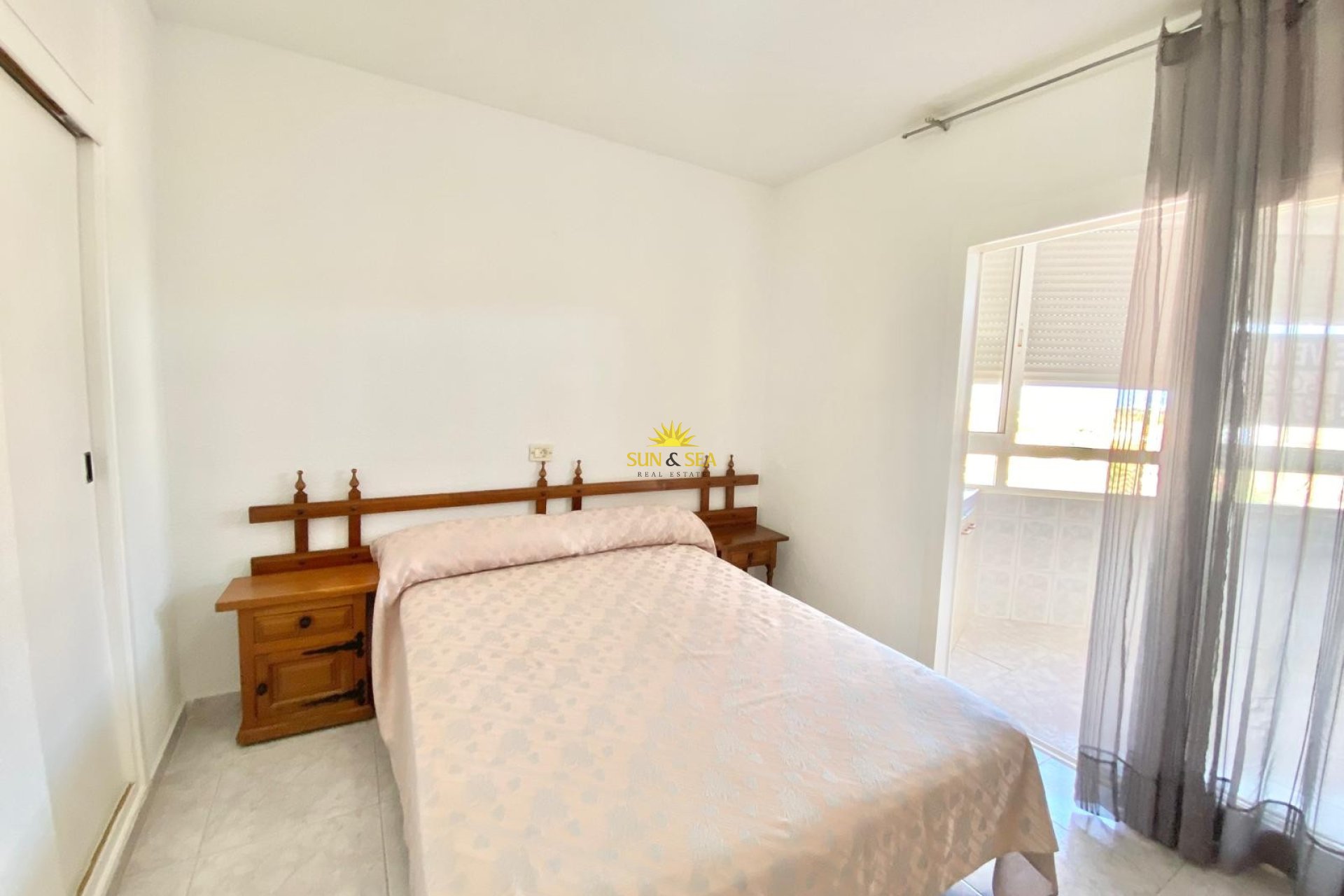 Resale - Apartment - Cartagena - Playa Honda