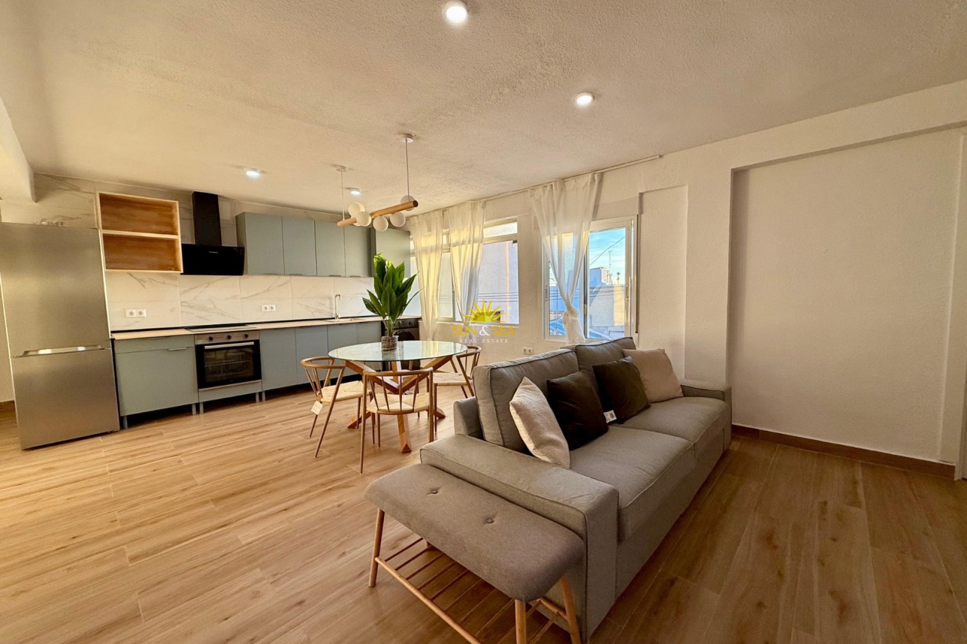 Resale - Apartment - Catral