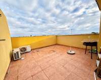 Resale - Apartment - Daya Nueva