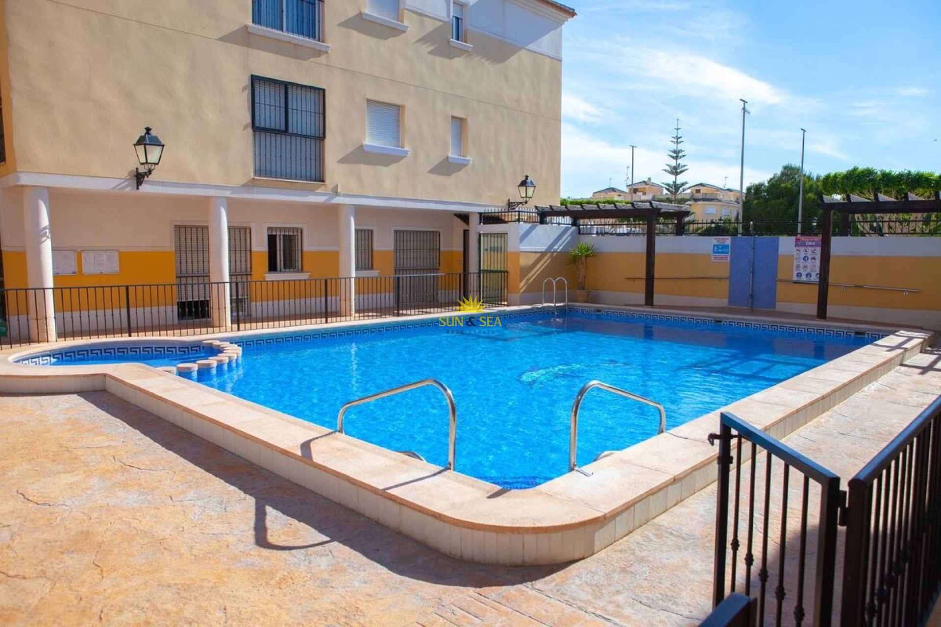 Resale - Apartment - Formentera del Segura - Formentera De Segura