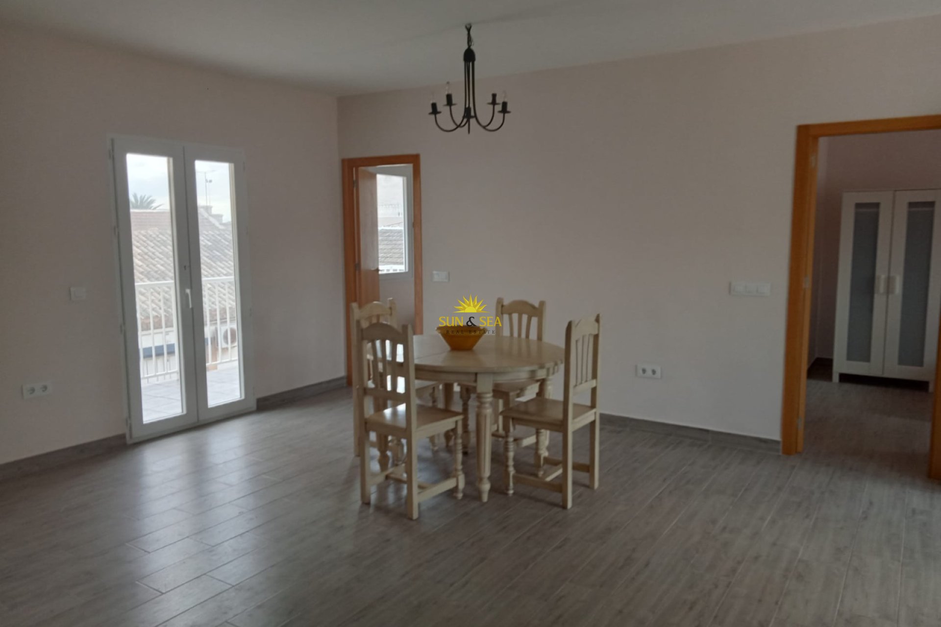 Resale - Apartment - Los Alcázares - Playa la Concha