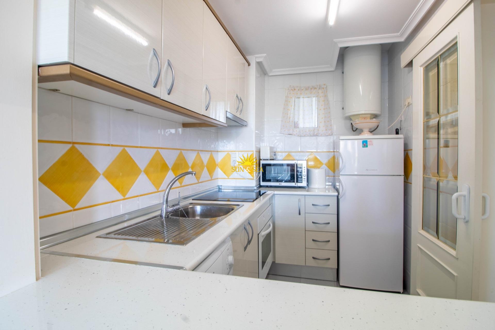 Resale - Apartment - Orihuela Costa - Altos de Campoamor