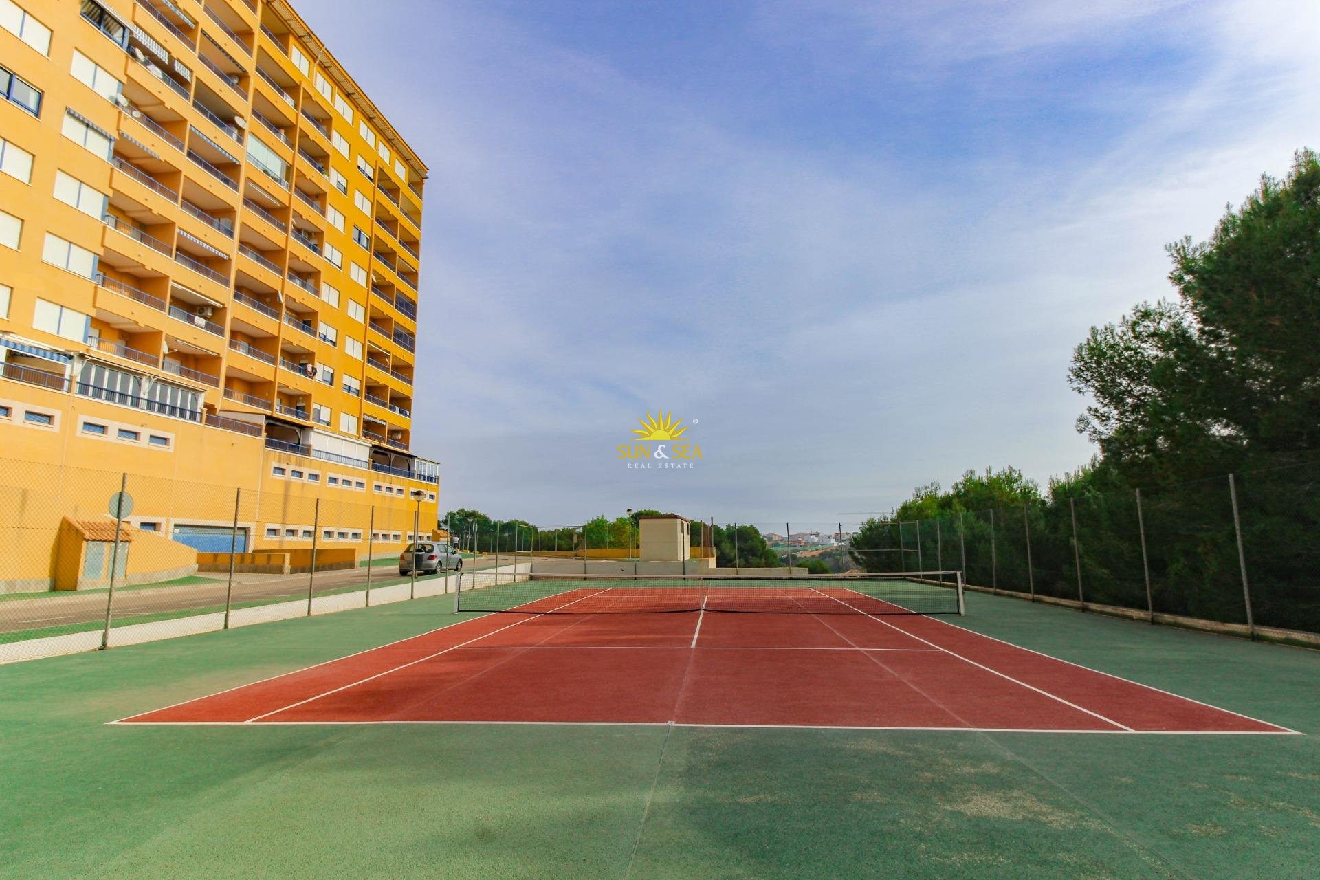 Resale - Apartment - Orihuela Costa - Altos de Campoamor