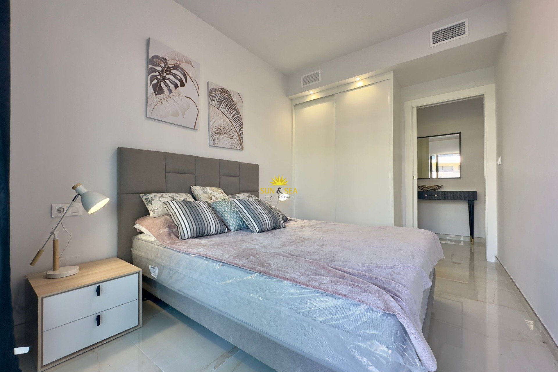 Resale - Apartment - Orihuela Costa - Playa Flamenca