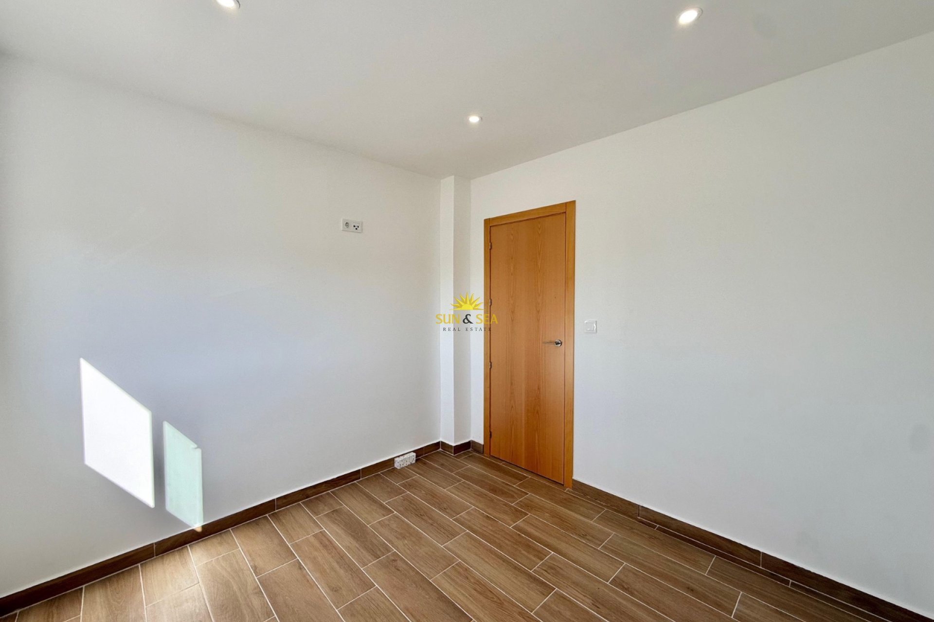 Resale - Apartment - Orihuela Costa - Punta Prima