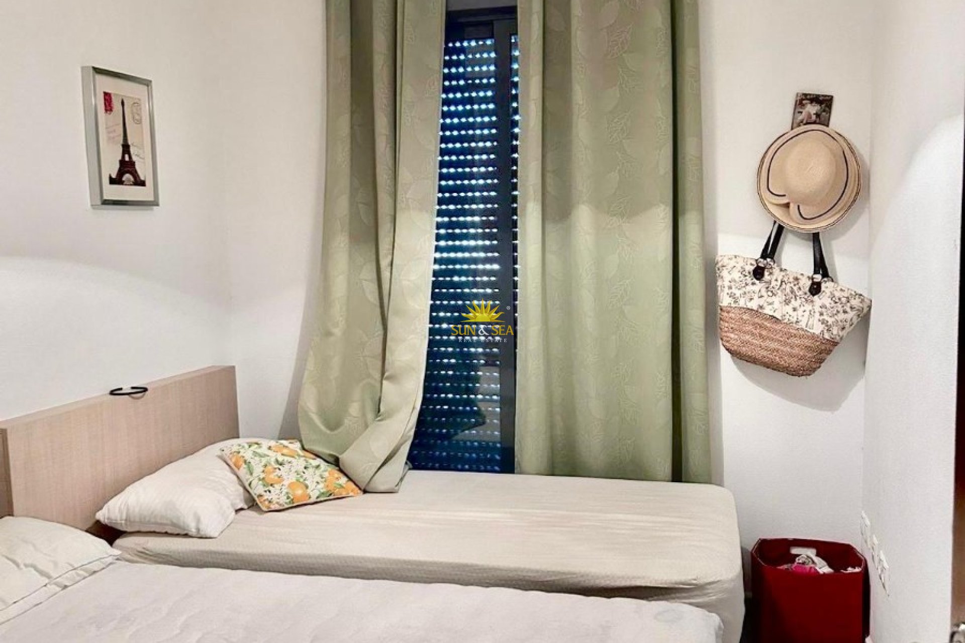 Resale - Apartment - Orihuela Costa - Punta Prima