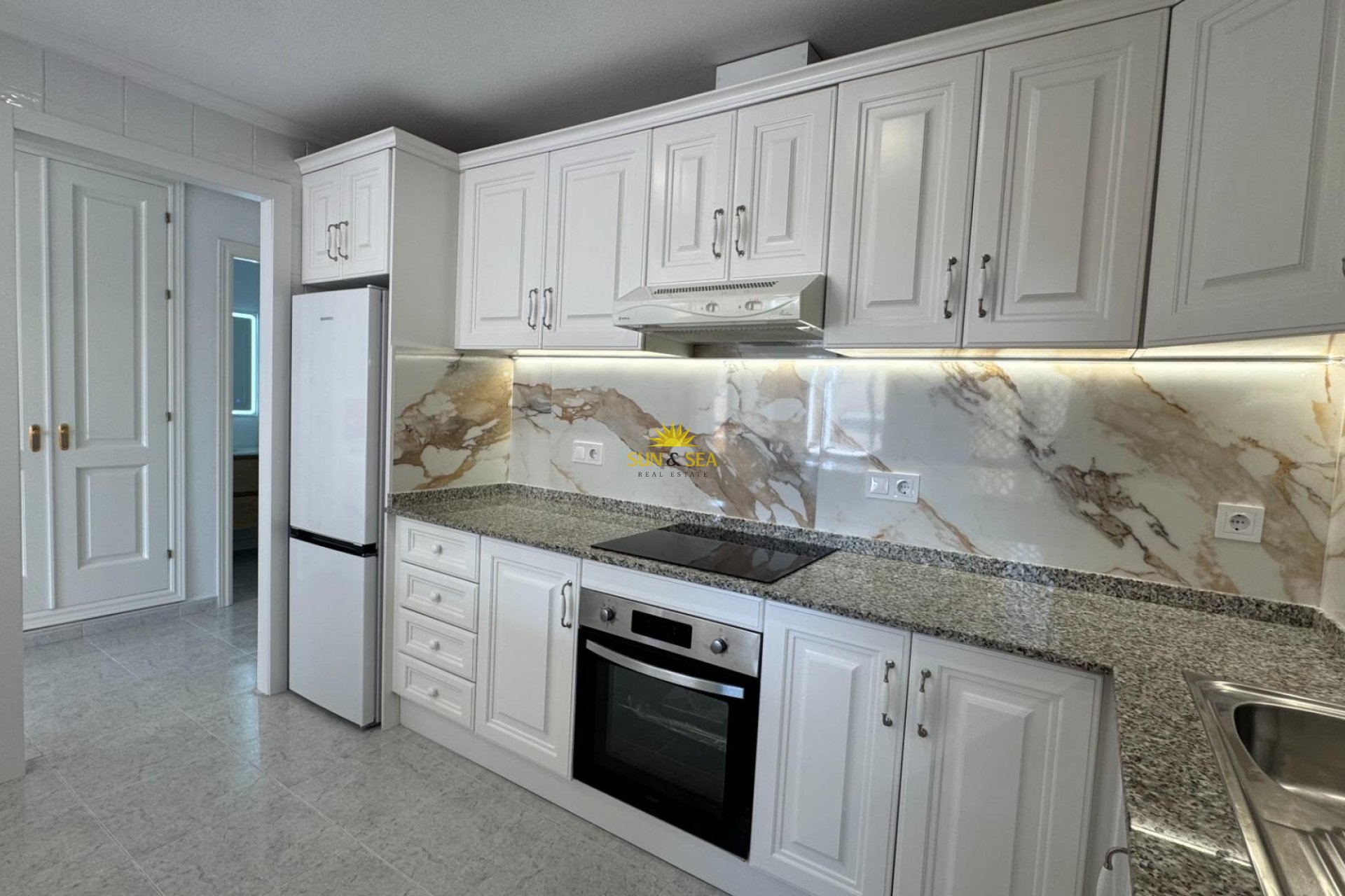 Resale - Apartment - Orihuela Costa - Villamartín-Las Filipinas