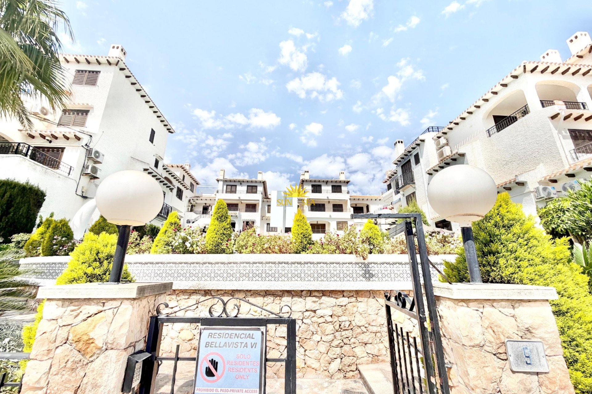 Resale - Apartment - Orihuela Costa