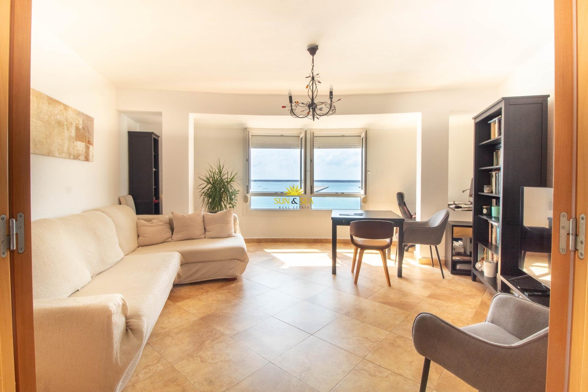Resale - Apartment - Torrevieja - Acequion
