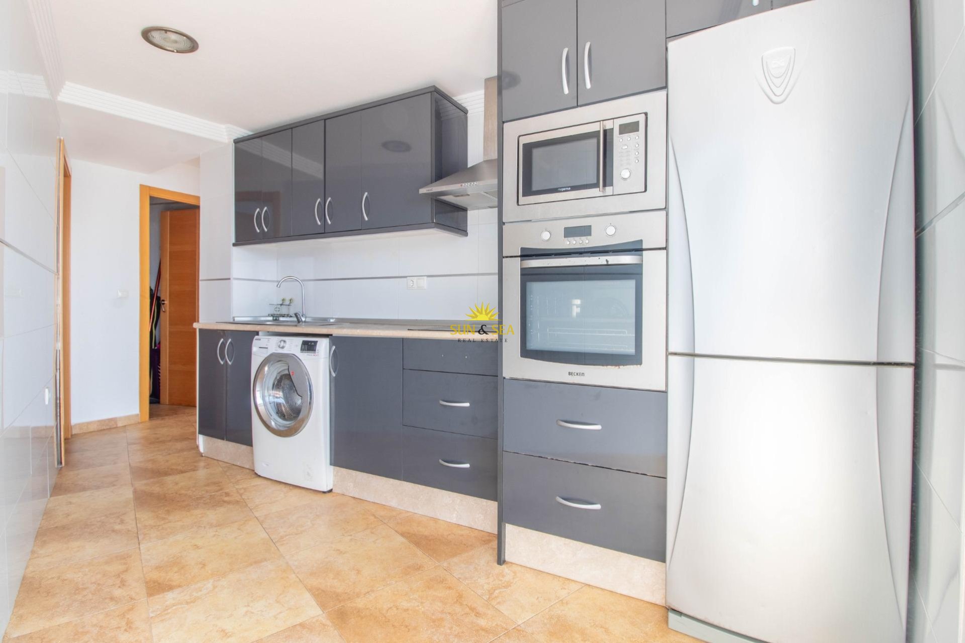 Resale - Apartment - Torrevieja - Acequion