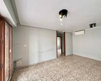 Resale - Apartment - Torrevieja - Acequion