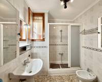 Resale - Apartment - Torrevieja - Acequion