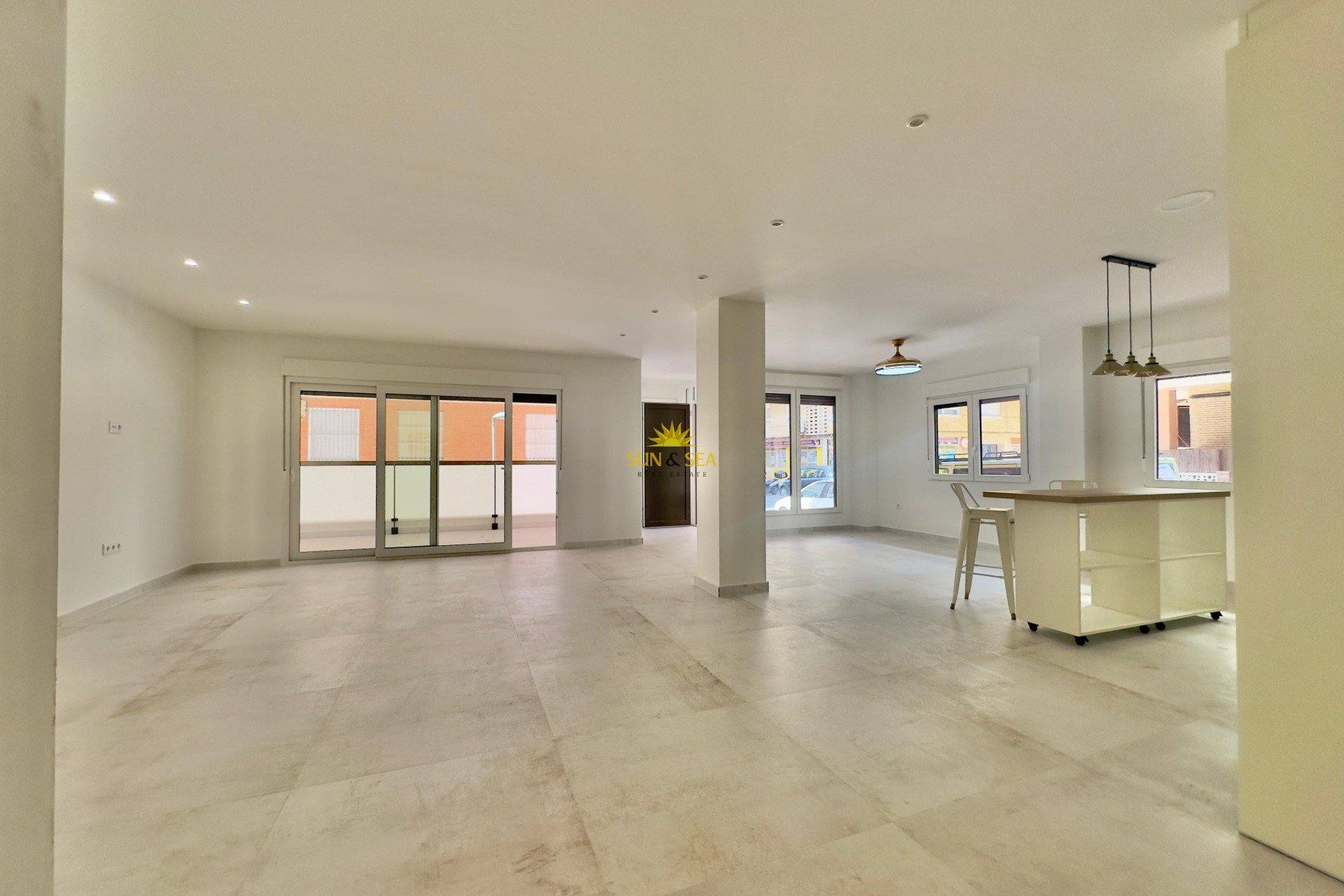 Resale - Apartment - Torrevieja - Acequion