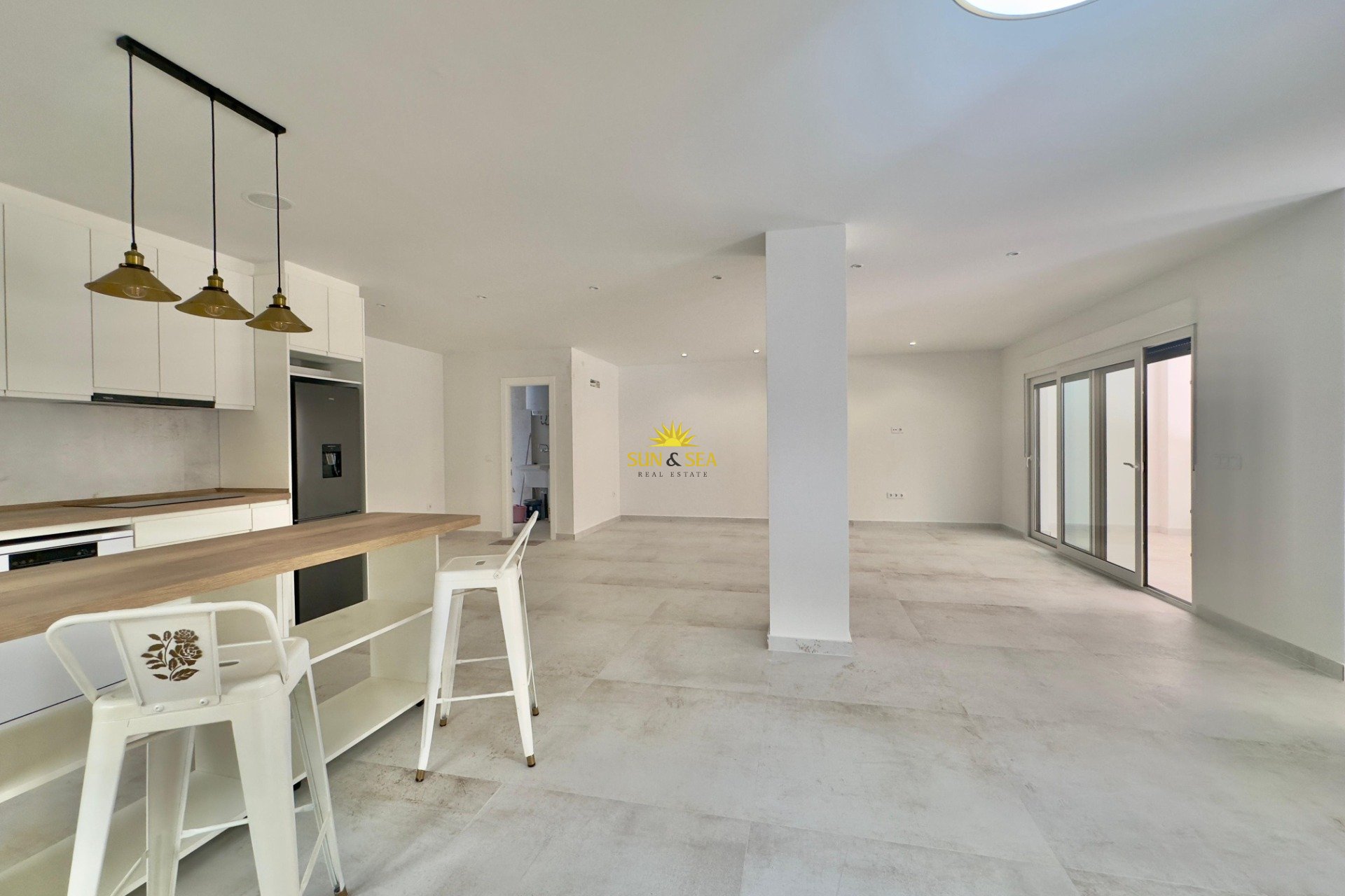 Resale - Apartment - Torrevieja - Acequion