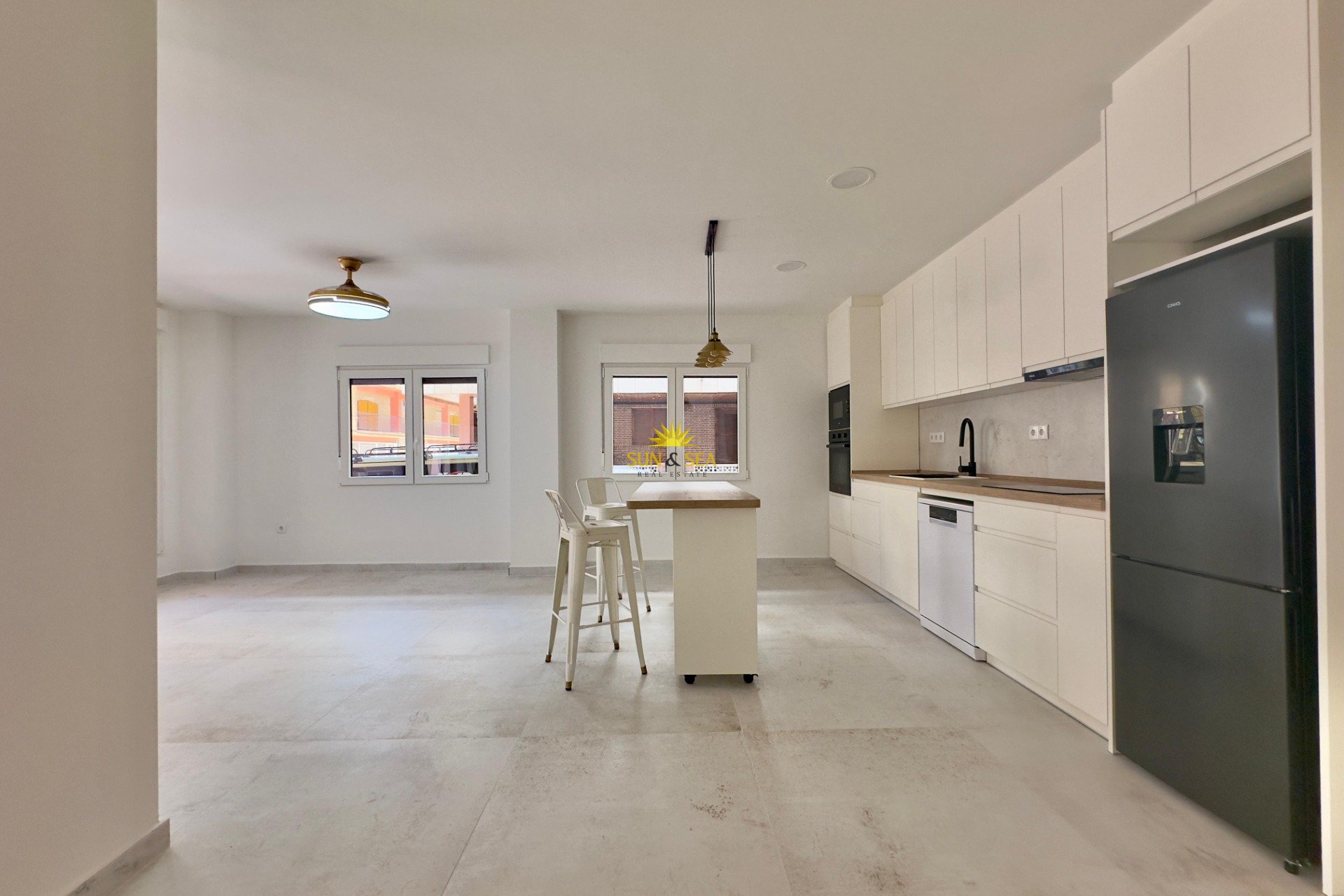 Resale - Apartment - Torrevieja - Acequion