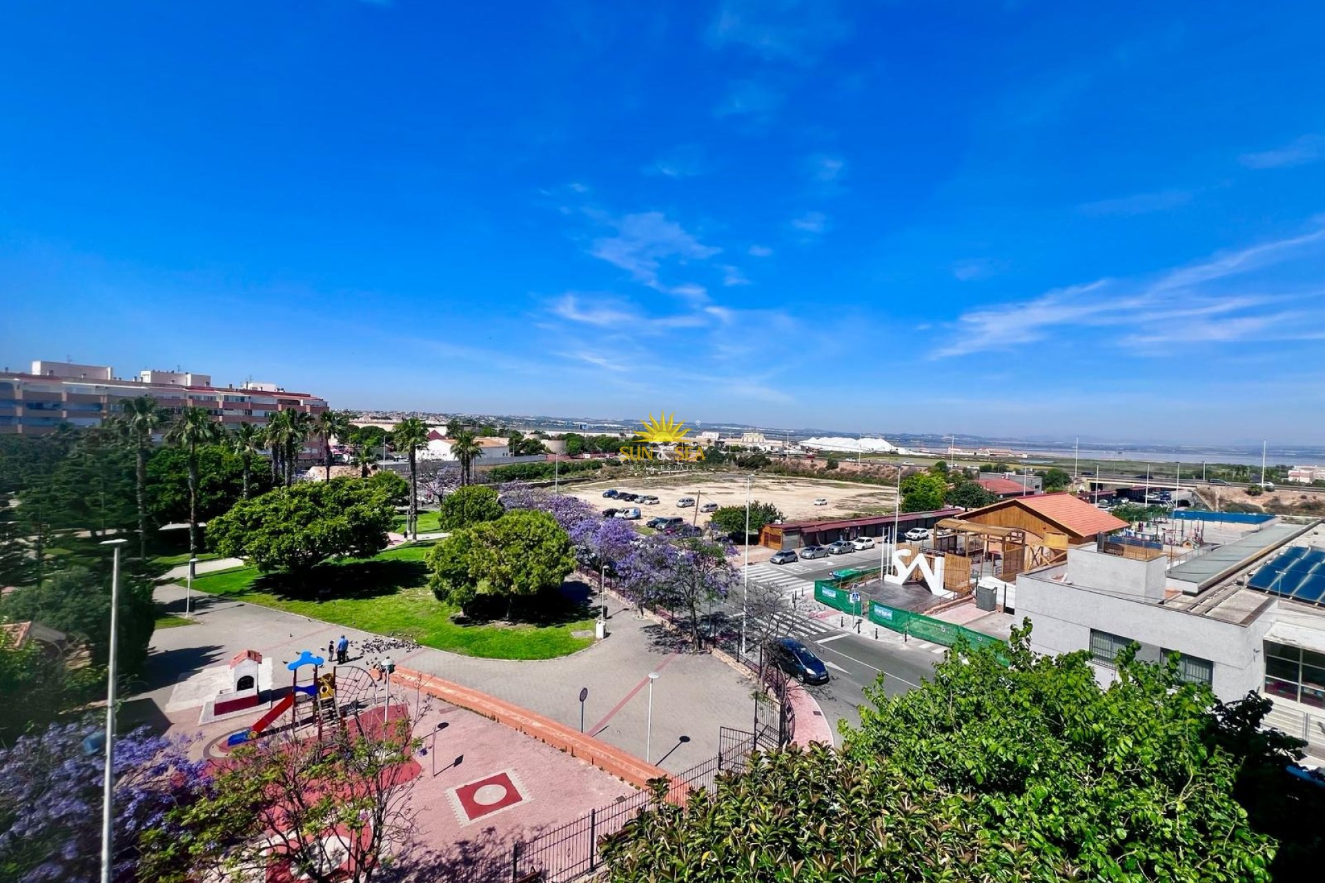 Resale - Apartment - Torrevieja - Acequion