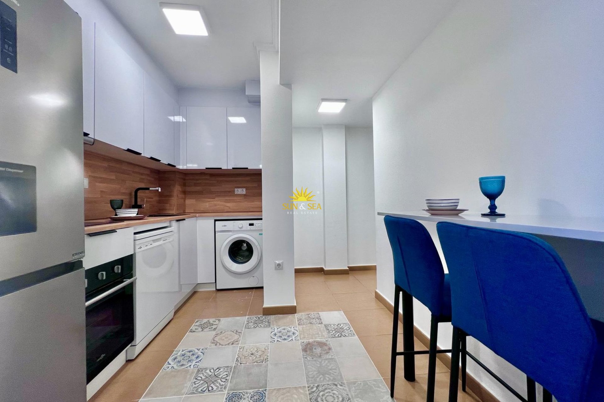 Resale - Apartment - Torrevieja - Acequion