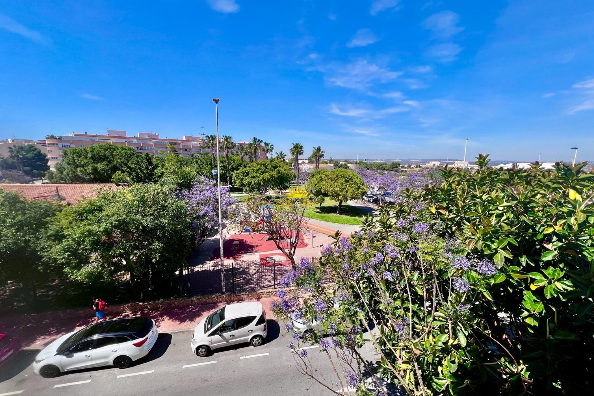 Resale - Apartment - Torrevieja - Acequion