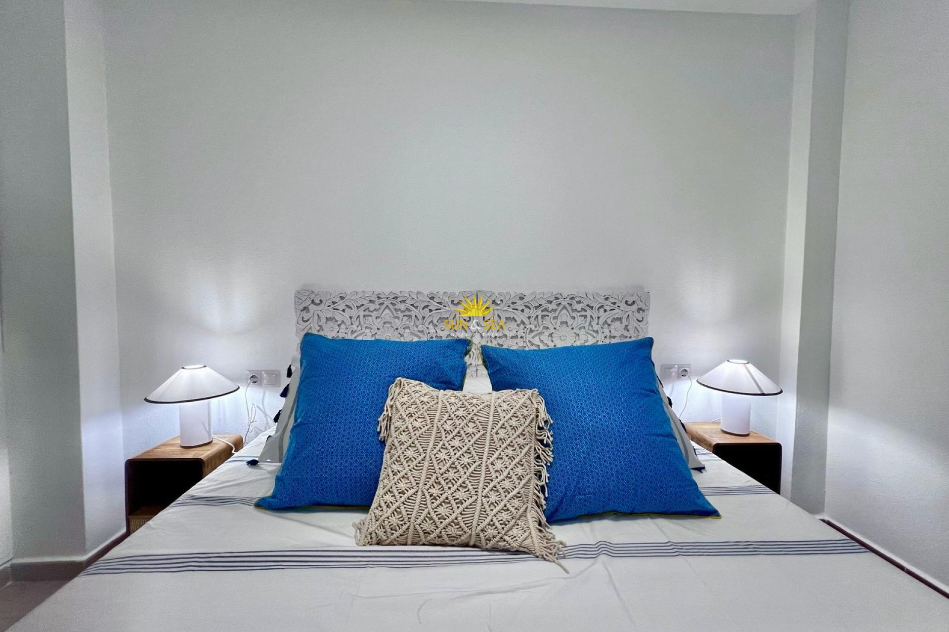 Resale - Apartment - Torrevieja - Acequion