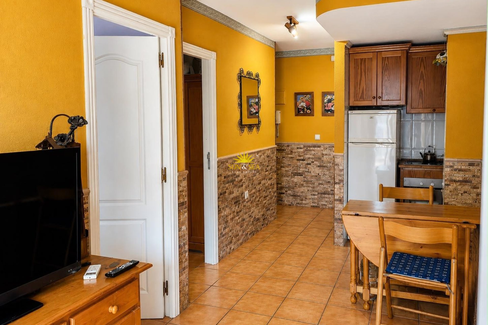 Resale - Apartment - Torrevieja - Acequion
