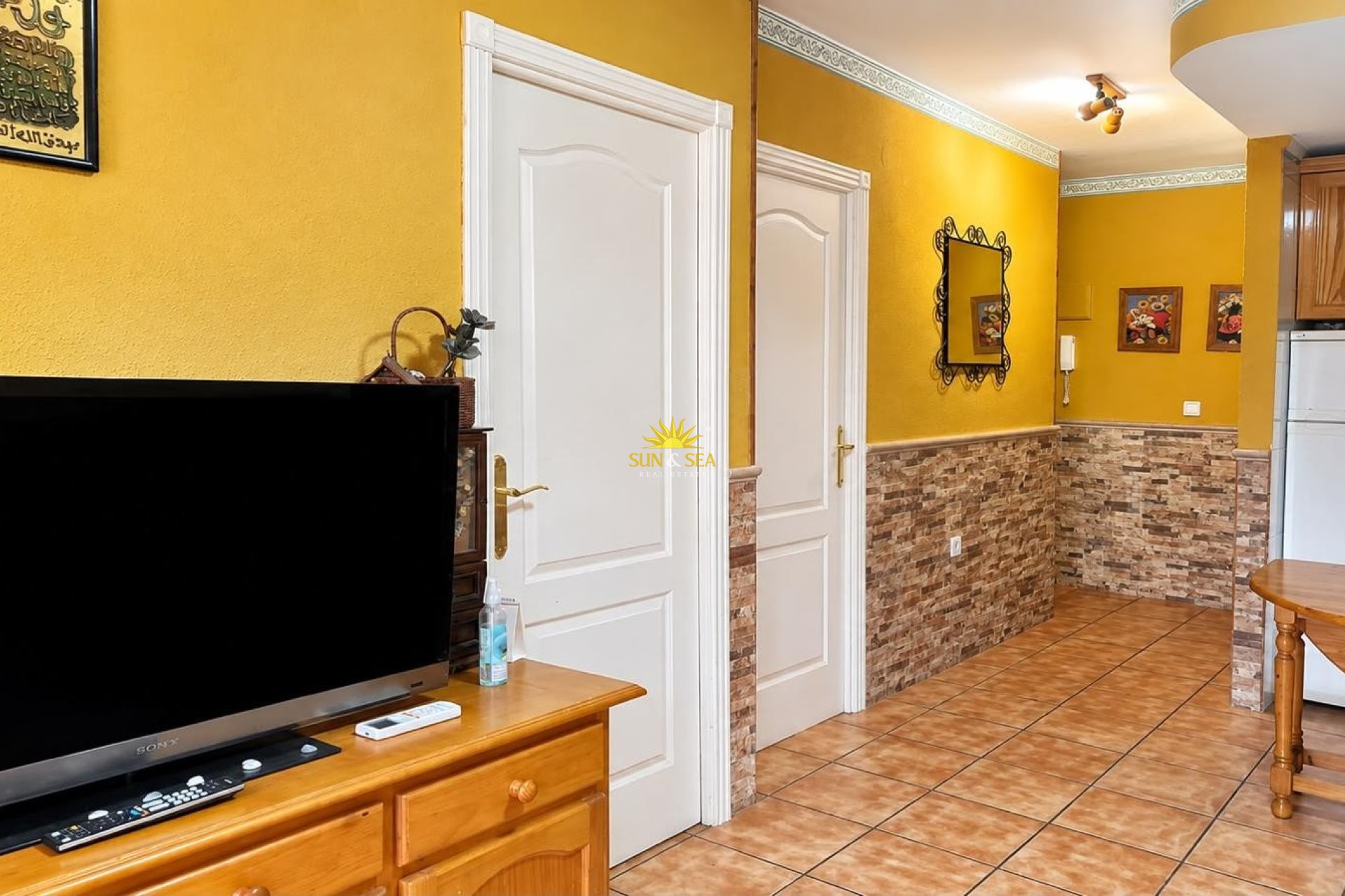 Resale - Apartment - Torrevieja - Acequion
