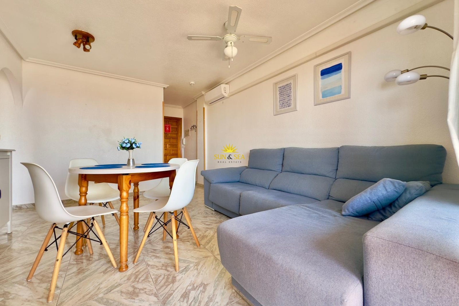 Resale - Apartment - Torrevieja - Cabo Cervera