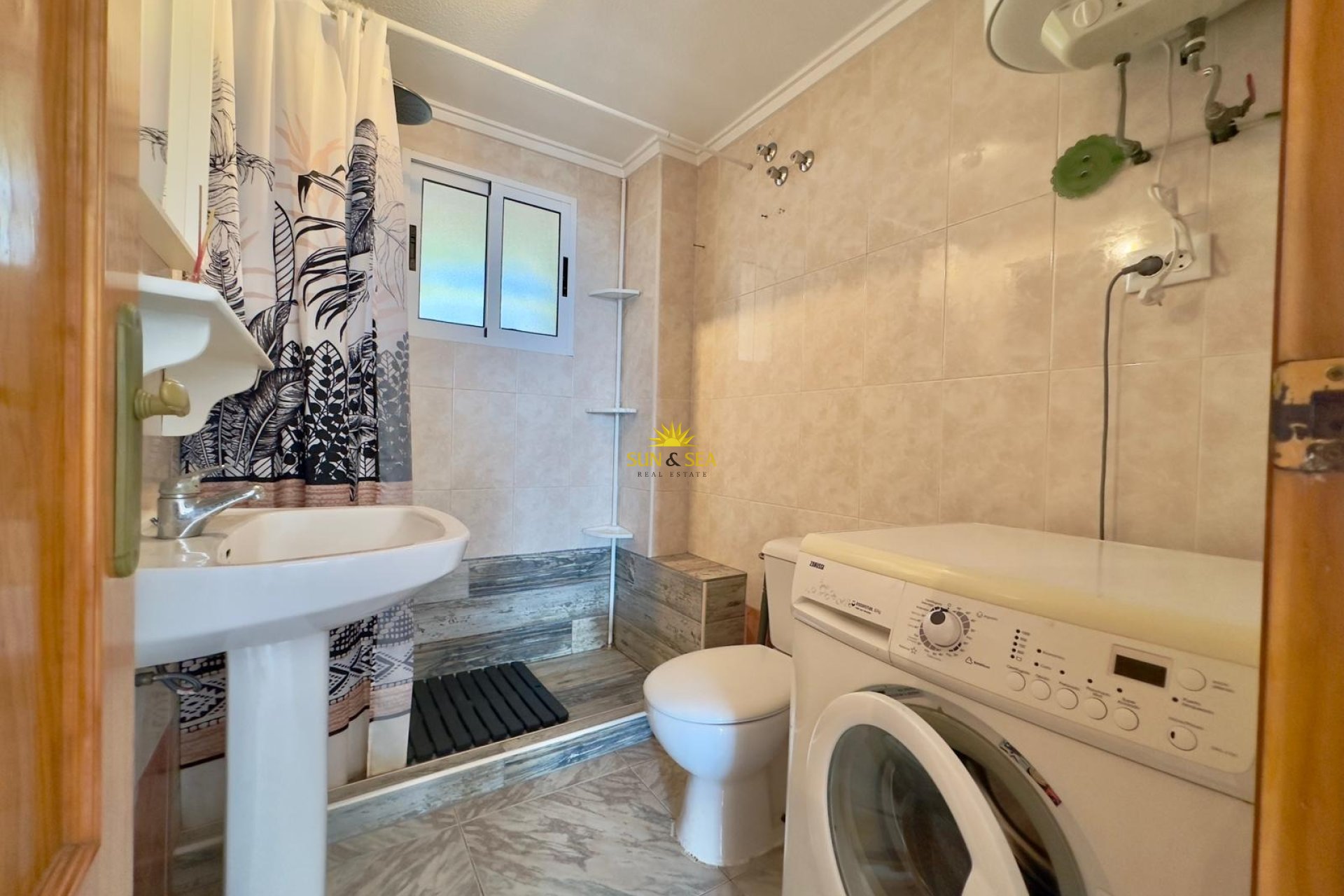Resale - Apartment - Torrevieja - Cabo Cervera